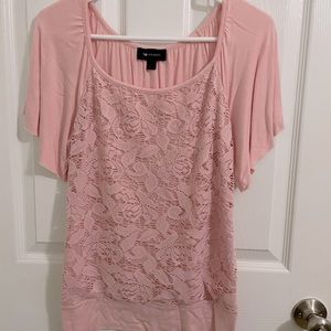 Pink Lace Short-sleeve top